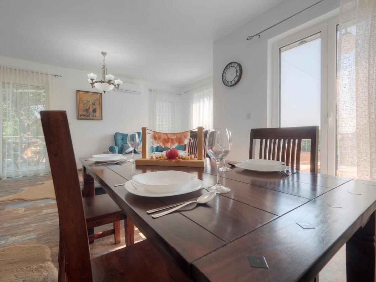 Tranquila Villa Budva